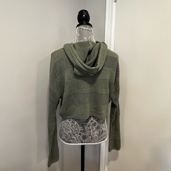 Garage M Olive Green Open Knitted Monochrome Striped Cropped Hoodie Pullover - Picture 15 of 15